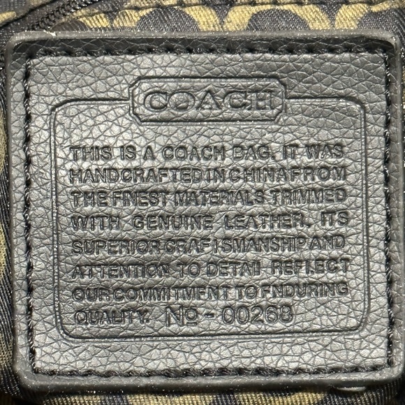 Stunning Coach Canvas Purse - Picture 6 of 9